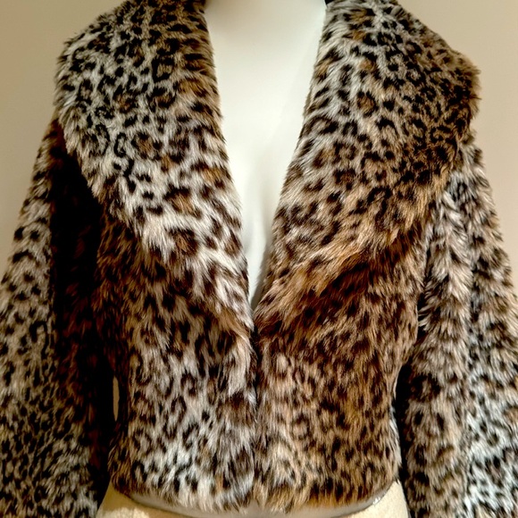 PECK & PECK GLAM PLUSH FAUX FUR CROPPED JACKET SIZE MEDIUM - Picture 2 of 12